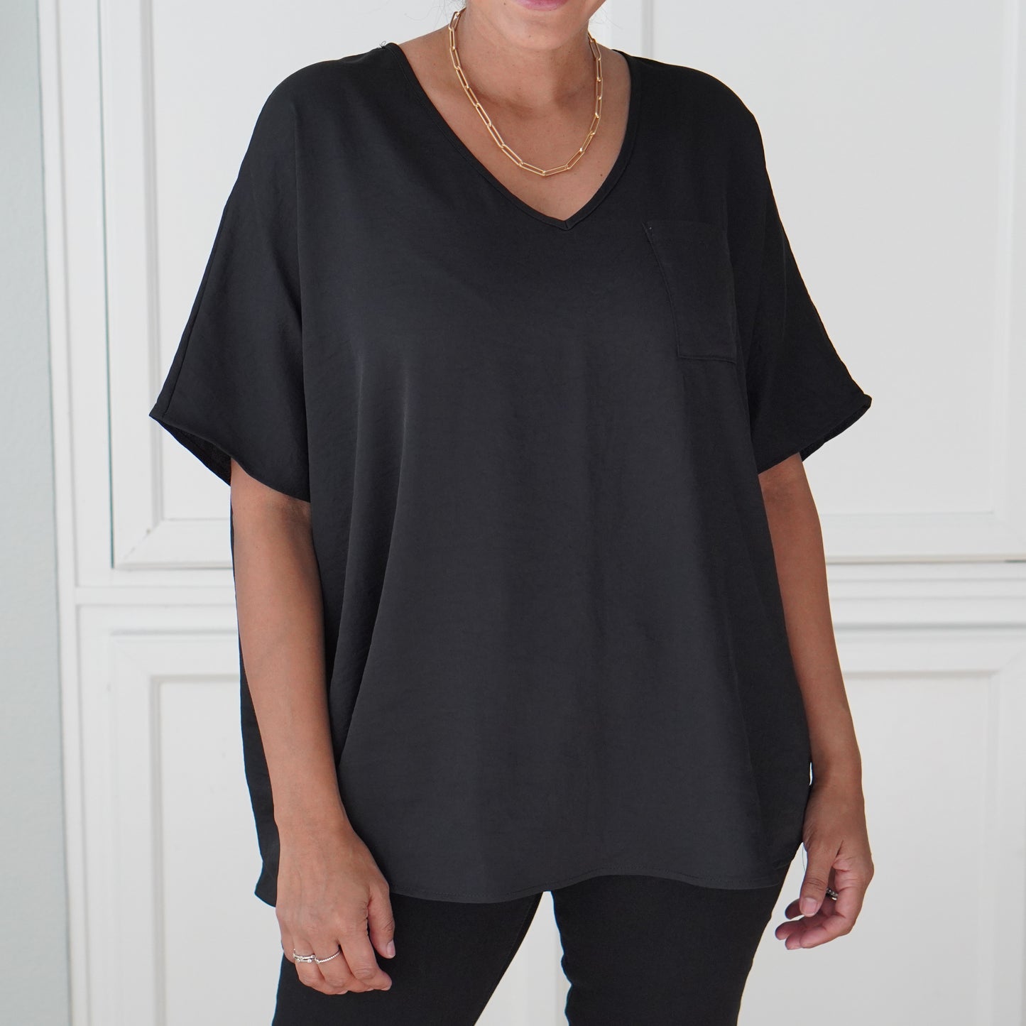 Black Solid V-Neck Loose Fit Tunic Top