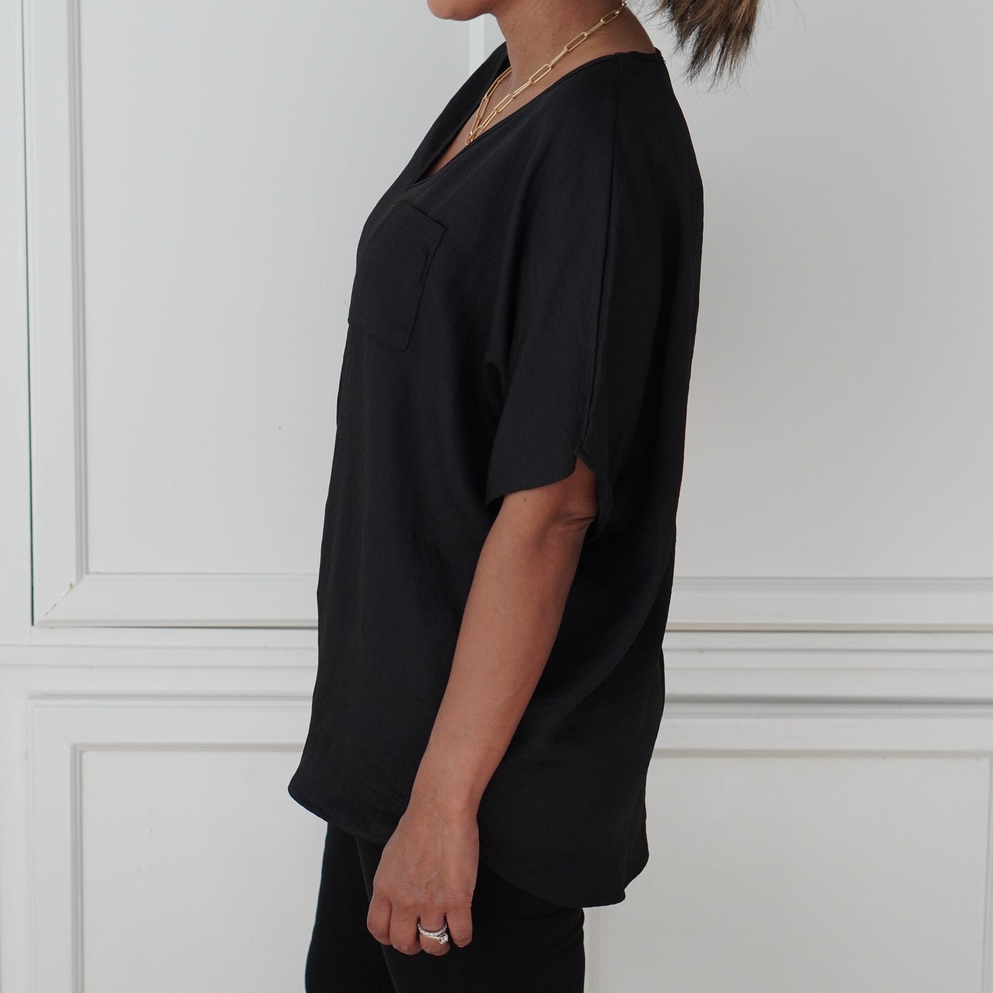 Black Solid V-Neck Loose Fit Tunic Top